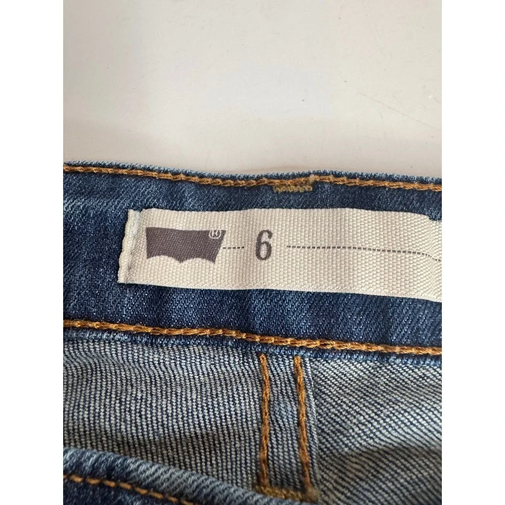 Levi's Denim Cutoff‎ Shorts Size 6 Frayed Hem Casual Summer Jean Shorts